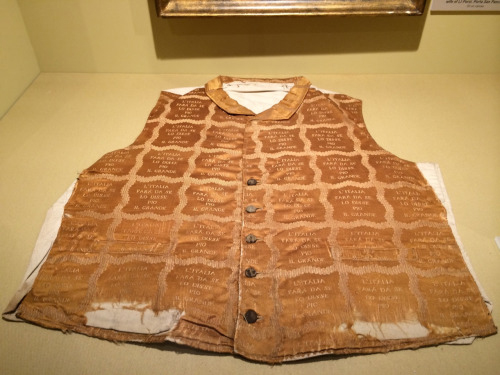Il gilet di Ciceruacchio con la scritta W Pio IX