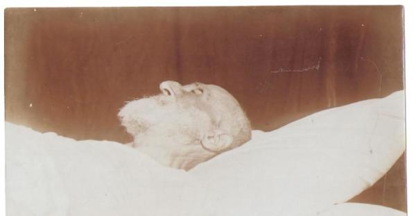 Giovanni  Alvarez de Castro, figlio di Michele,  morto nel 1905